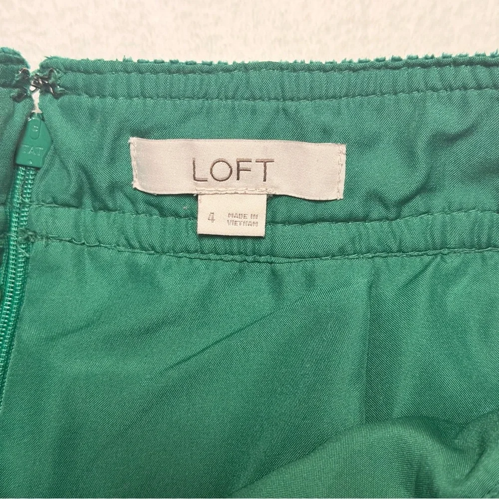LOFT Forest Green Corduroy Mini Skirt Sz 4 Button Detail Lined Cotttagecore - Picture 7 of 8